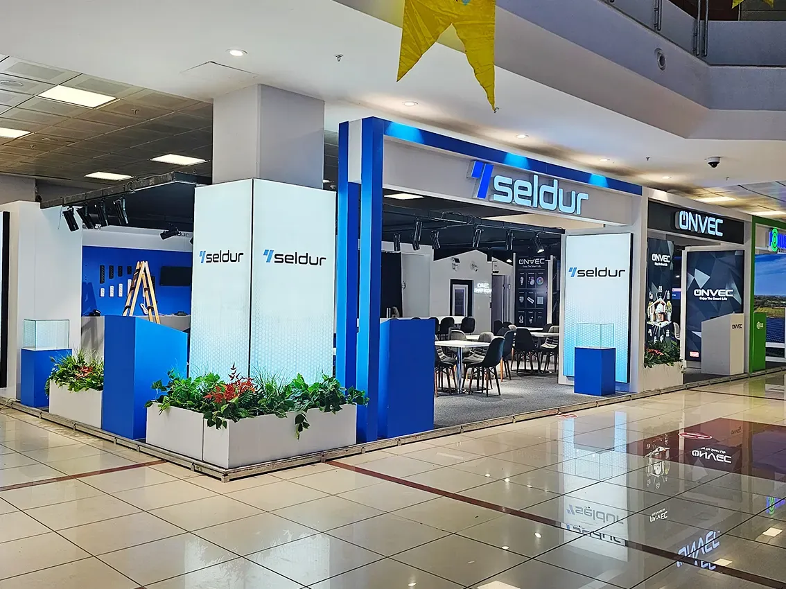 Ahşap sistemle hazırlanan Seldur fuar standı