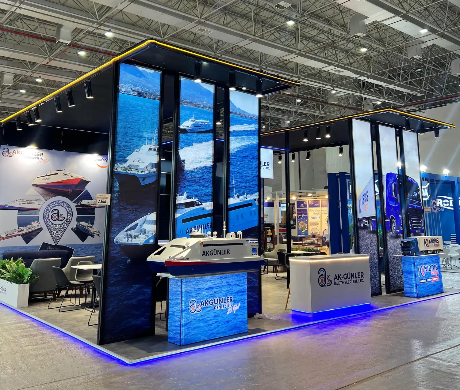 Maxima LightBox ışıklı sistemle hazırlanan Ak-Günler Denizcilik fuar standı