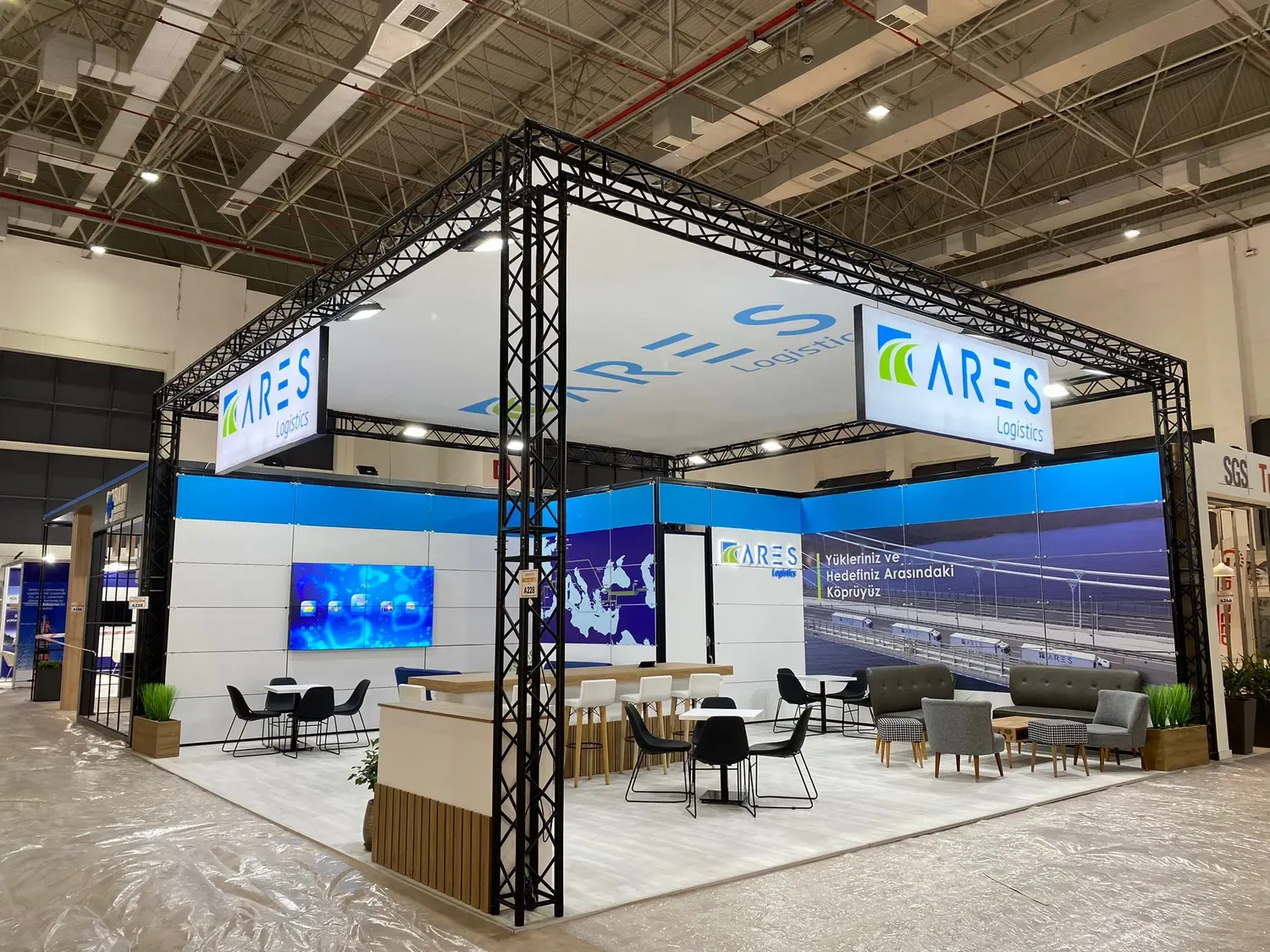 Maxima profil sistemle hazırlanan ARES Logistics fuar standı